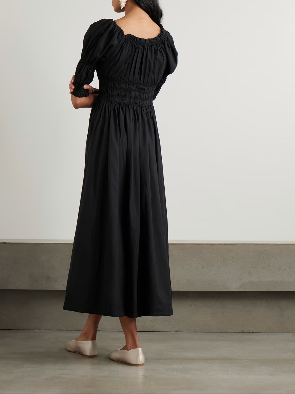 Doen Black Smocked Puff-Sleeve Midi Dress - Women - Picture 3 of 3